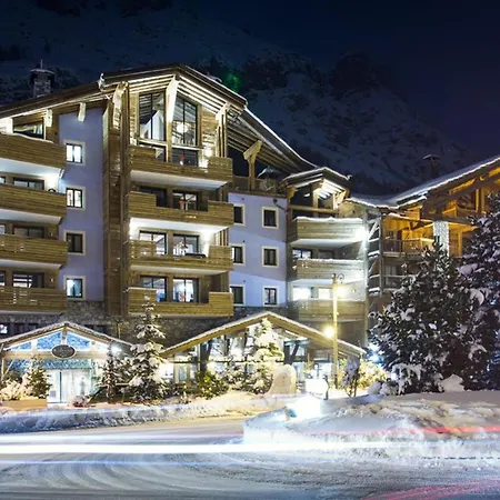 Apartment De Luxe Avec Sauna Et Terrasse Au Centre De - Fr-1-567-51 *