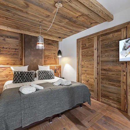 Apartment De Luxe Avec Sauna Et Terrasse Au Centre De - Fr-1-567-51 *