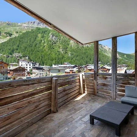 De Luxe Avec Sauna Et Terrasse Au Centre De - Fr-1-567-51