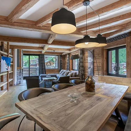 De Luxe Avec Sauna Et Terrasse Au Centre De - Fr-1-567-51 Apartment Val-d'Isere